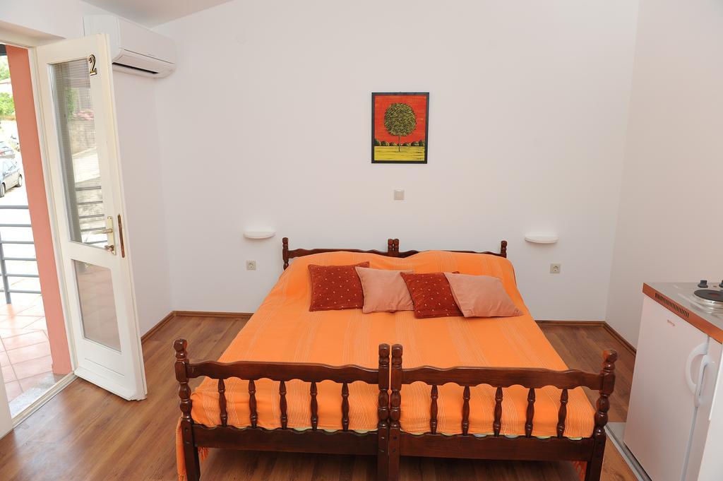 Apartments Neda Плоче Экстерьер фото