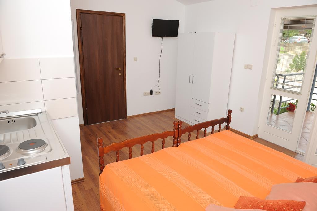 Apartments Neda Плоче Экстерьер фото