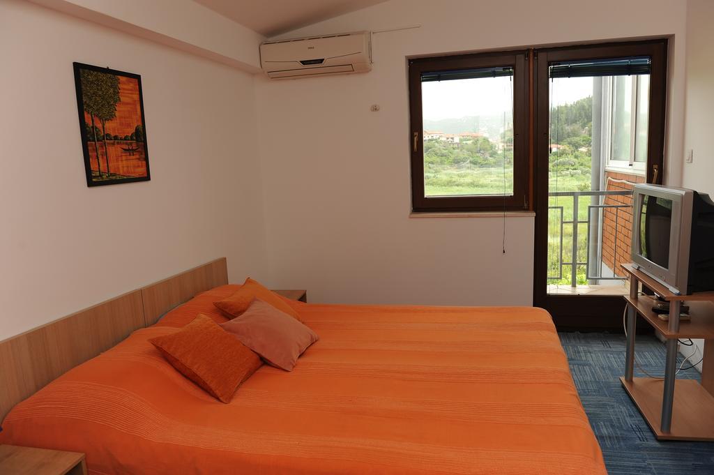 Apartments Neda Плоче Экстерьер фото