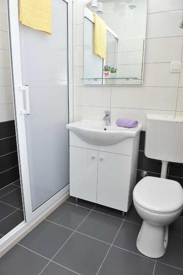Apartments Neda Плоче Экстерьер фото